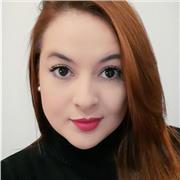 Profesora de matematicas ofrece clases a niños en sus primeros años de aprendizaje para afianzar sus conocimientos y practicar lo que esta aprendiedo, reforzar y mejorar